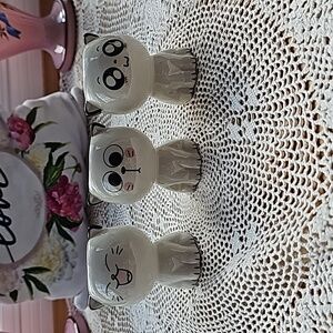 Set of 3 Ceramic Flowerpot Mini Cat Shaped. New